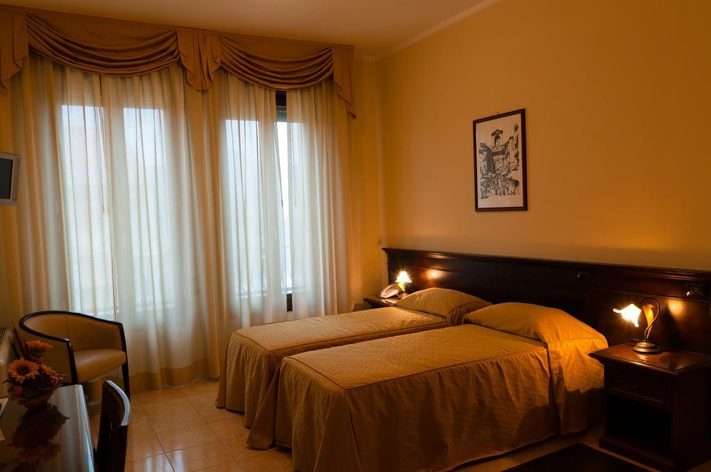 Hotel Mediterraneo